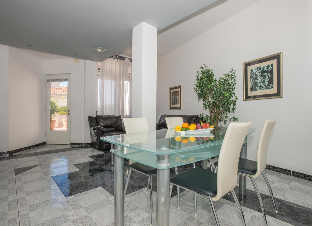 Apartments Marcela Makarska Exterior foto