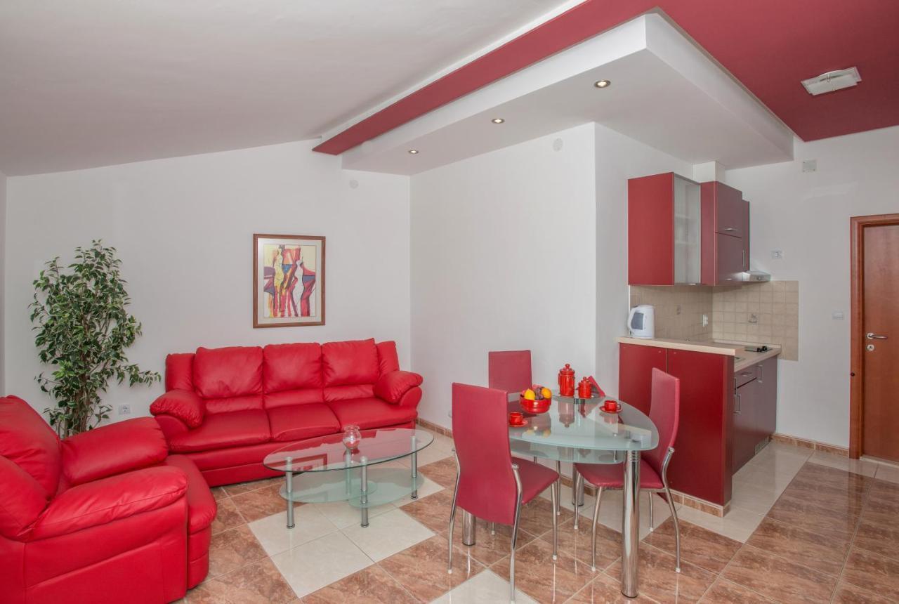 Apartments Marcela Makarska Exterior foto